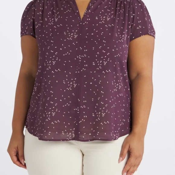 MONDAY FUN
Linnette Split Neck Smocked Blouse - Picture 5 of 5